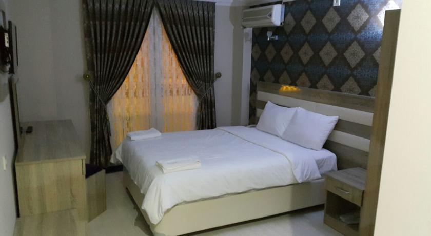 Airport Otel ทรับซอน ภายนอก รูปภาพ